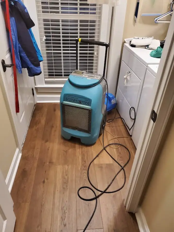 Commercial dehumidifier deployed for Crawl Space Restoration in Kentwood